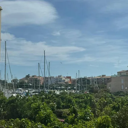Apartment Cosy Au Cap D'agde Pour 2 Personnes Avec Vue Sur Les Bateaux - Fr-1-749-102 Agde